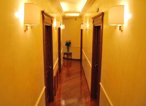 Ludovisi Luxury Rooms - image 13