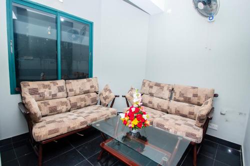 Iqbal Manjil Serviced Apartment