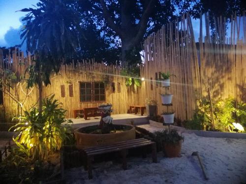 Phi Phi Long Beach Bungalow ( Had Yao) 3