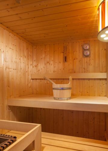 Carian Hotel - image 2