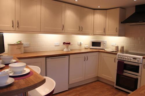 Cocina, Silhouette Cottage in Worcestershire