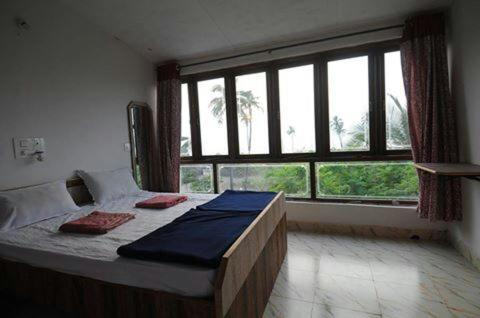 mermaid beach resorts vengurla