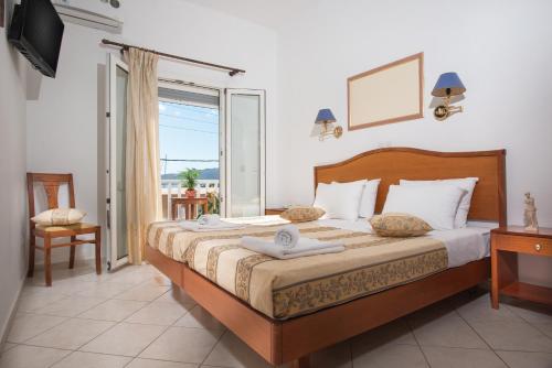 Hotel Meltemi - image 13