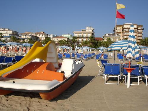 Petit Hotel – San Benedetto del Tronto, MO