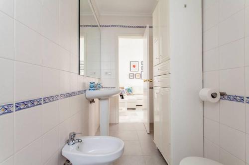Hostly Rivero 2B Center-Fibre-communal terrace-Parking Optional-CLess, Sevilla (fotografie 10)