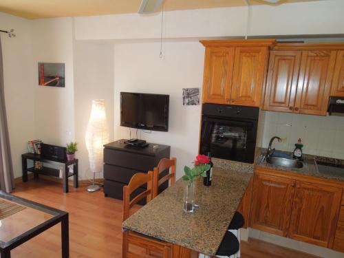 Beachfront-Apartment Las Vistas 1 with sea-view, heated, pool, wifi, SAT-TV