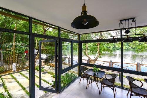 La Paix Hue Riverside villa