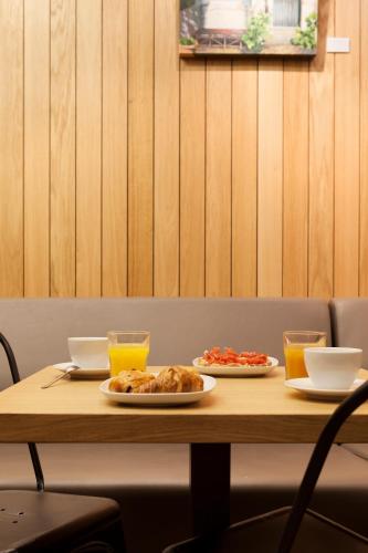 Artrip Hotel - image 8