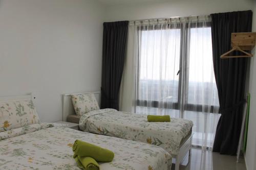 2-Bedroom Apartment@Trefoil Setia Alam photo 4