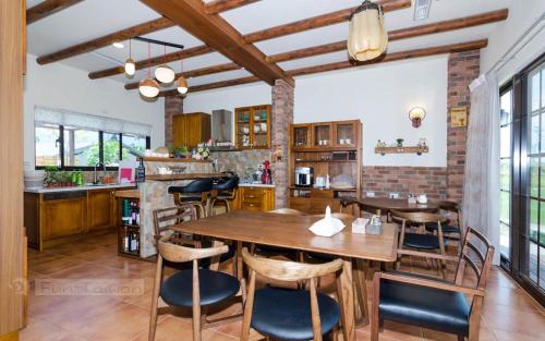 Celine's B&B in Fenglin Township