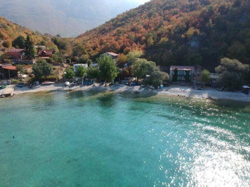 A környék, Apartments Krste in Trpejca