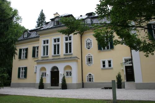  Villa Trapp, Pension in Salzburg