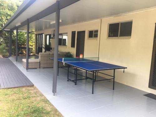 Heated Pool & Tropical Private Open Space, Trinity Beach (photo 7)