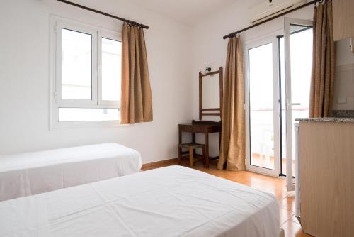 Ibiscus Hotel Malia - image 3