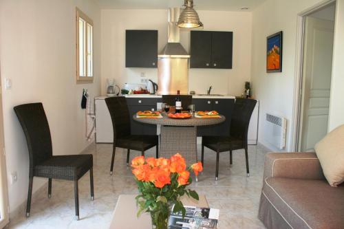 In Sarlat Luxury Rentals, Medieval Cente - Gites Residence d'En Haut