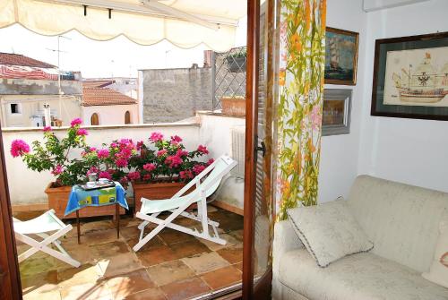  Small Pearl, Pension in Gaeta