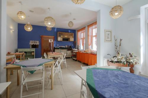 Red Carpet Hostel 4