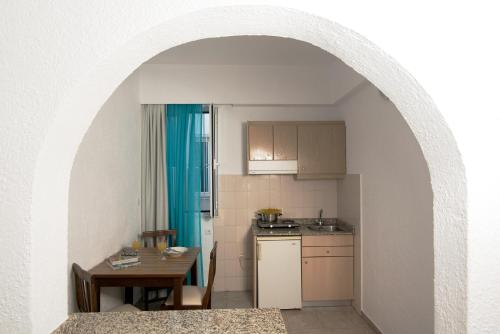 Ibiscus Hotel Malia - image 12