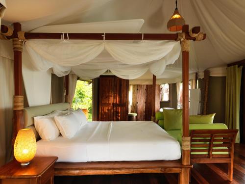 9 Hornbills Tented Camp