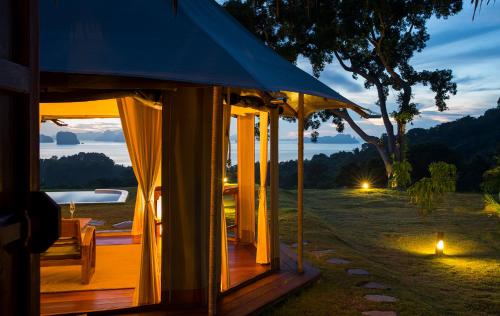 9 Hornbills Tented Camp