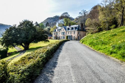 The Old House, Llwyn Madoc