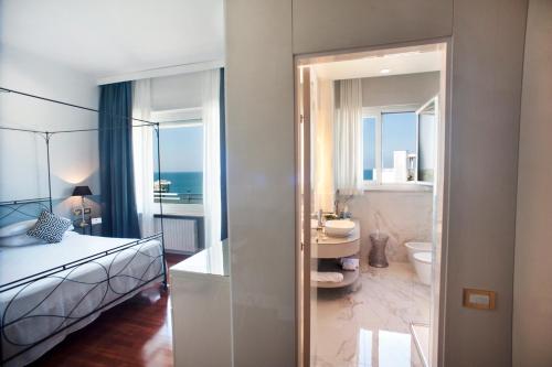 2 twin beds