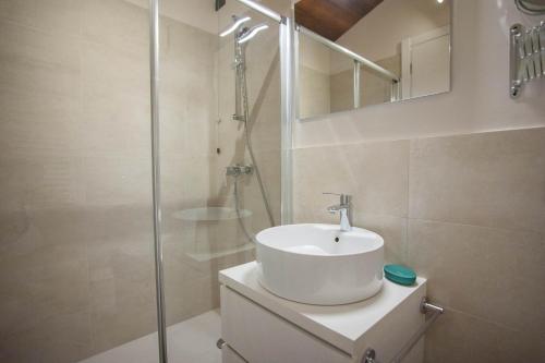 Italianflat - Rentroom 200mt to Arena, Verona (foto 8)