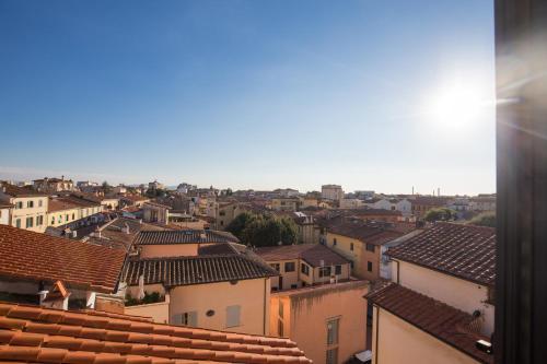 Lungarno Bellavista Penthouse - image 12