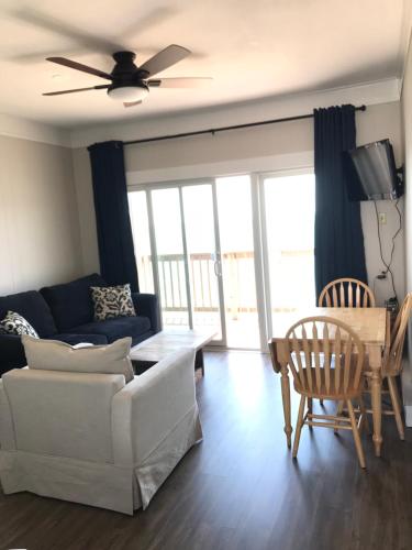 Seaside Condos - main image