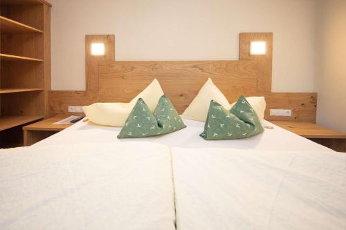 Two-Bedroom Apartment with Balcony (4 Adults)