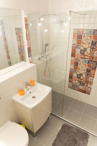 MIRAJ Residence Downtown - image 2
