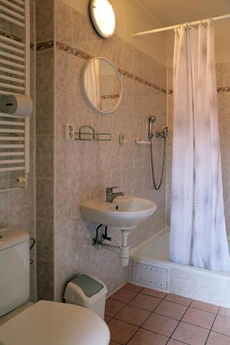 ABEN & HANA penzion Room Type - Twin Room with Bathroom