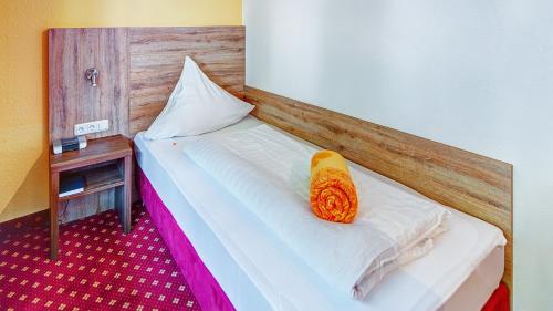 1 twin bed