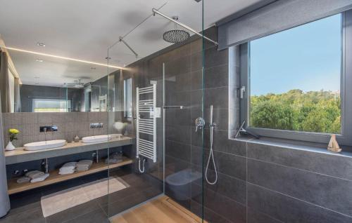 Exclusive Living Villas - image 5
