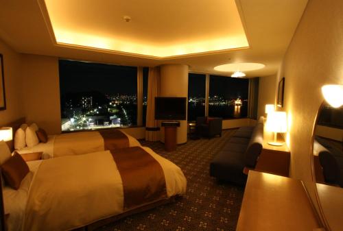 room detail thumbnail 1