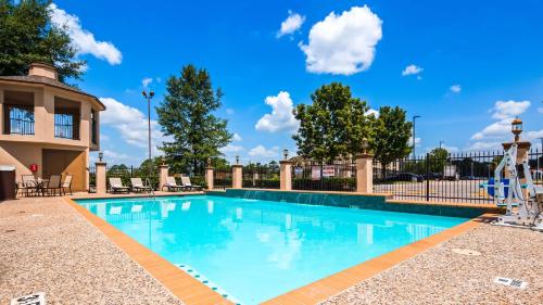 Best Western Plus North Houston Inn & Suites