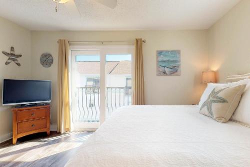 Costa Vista Townhomes #18 - image 8