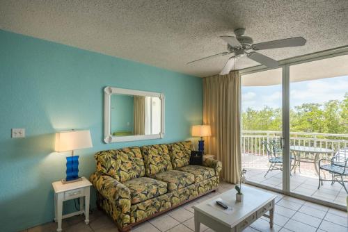 Sunrise Suites Grand Bahama Suite #106 - image 7