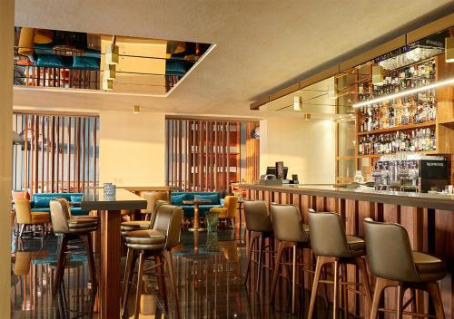 Maestral Resort & Casino - image 3