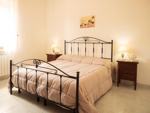 2 bedrooms, 4 beds