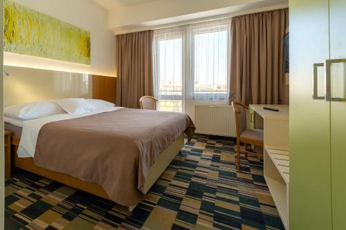 Hotel Continental - image 10