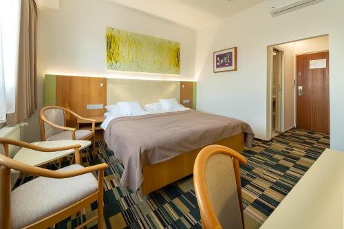 Hotel Continental - image 4