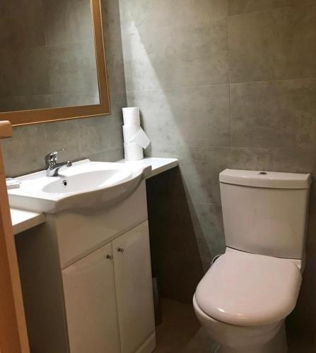 Bagno, The Bull and Bush Hotel Kingston in Kingston upon Thames