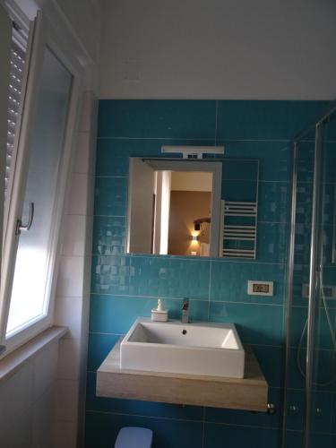 Deluxe Double Room image 10