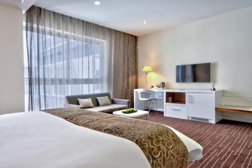 The George Hotel