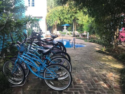 Villa room in Five BR - Sleeps 10! Steps from French Quarter