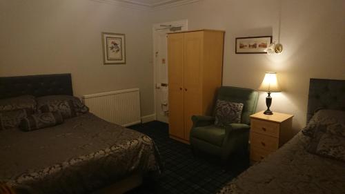 Standard Twin Room with Shared Bathroom