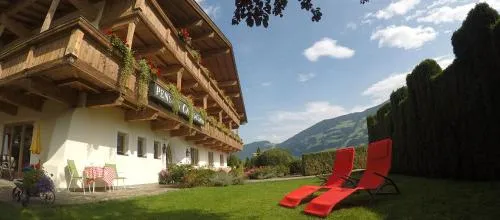 Sportpension Christina by PiaundDirk in Fügen, Österreich