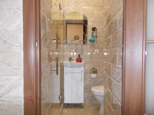 Two-bedroom apartment in 10 min to the Opera Theatre - image 4