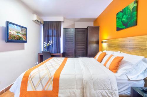 Hotel Residence Inn Suites Cristina in Mata Redonda